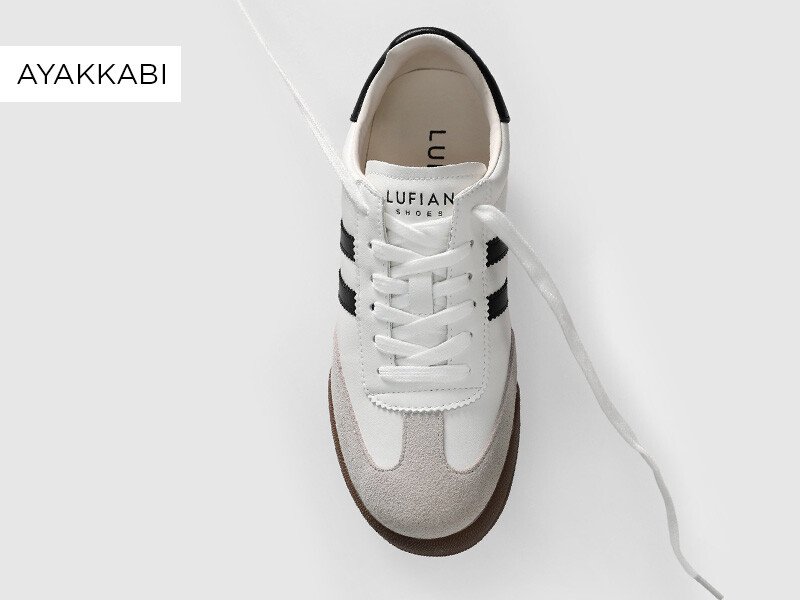 Kadın Ayakkabılarla Günlük Kombinleri Şık Hale Getirmenin Yolları