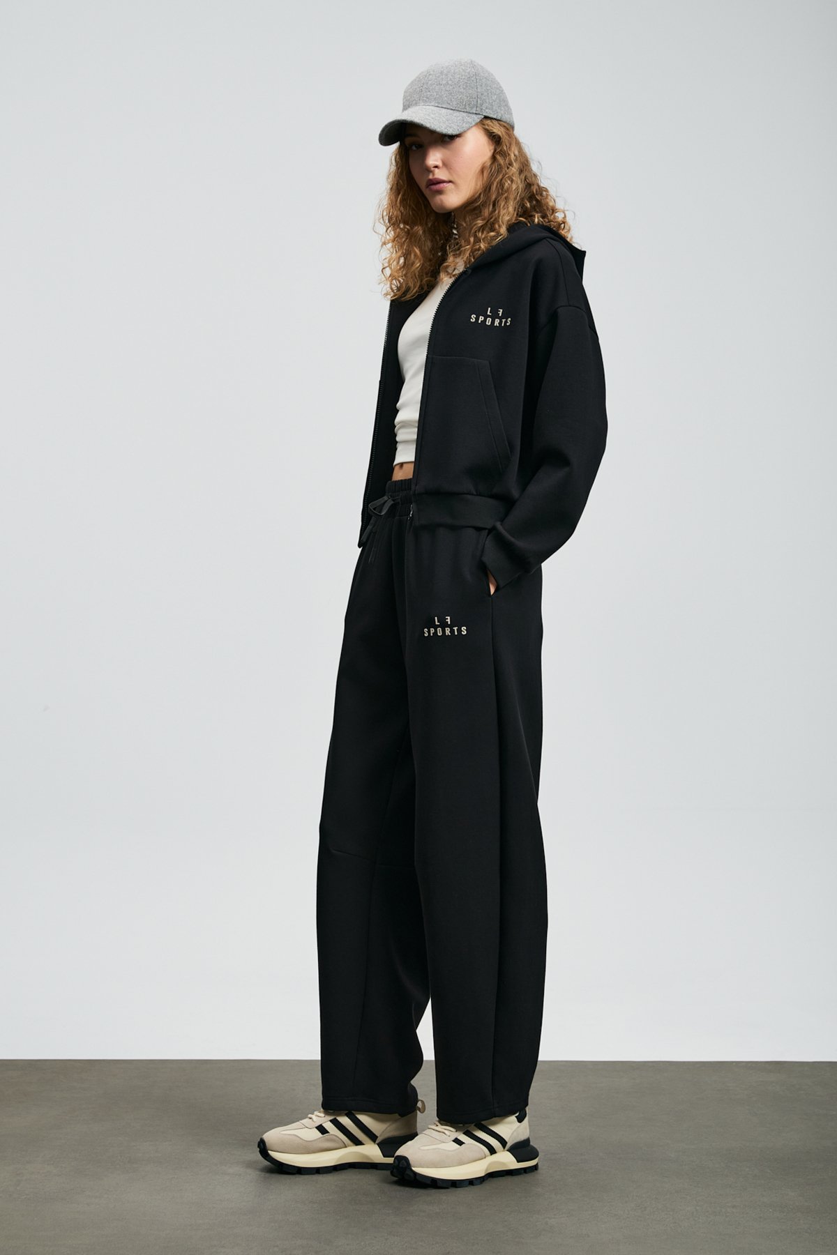 Knitted Woman Tracksuit Black - Lufian