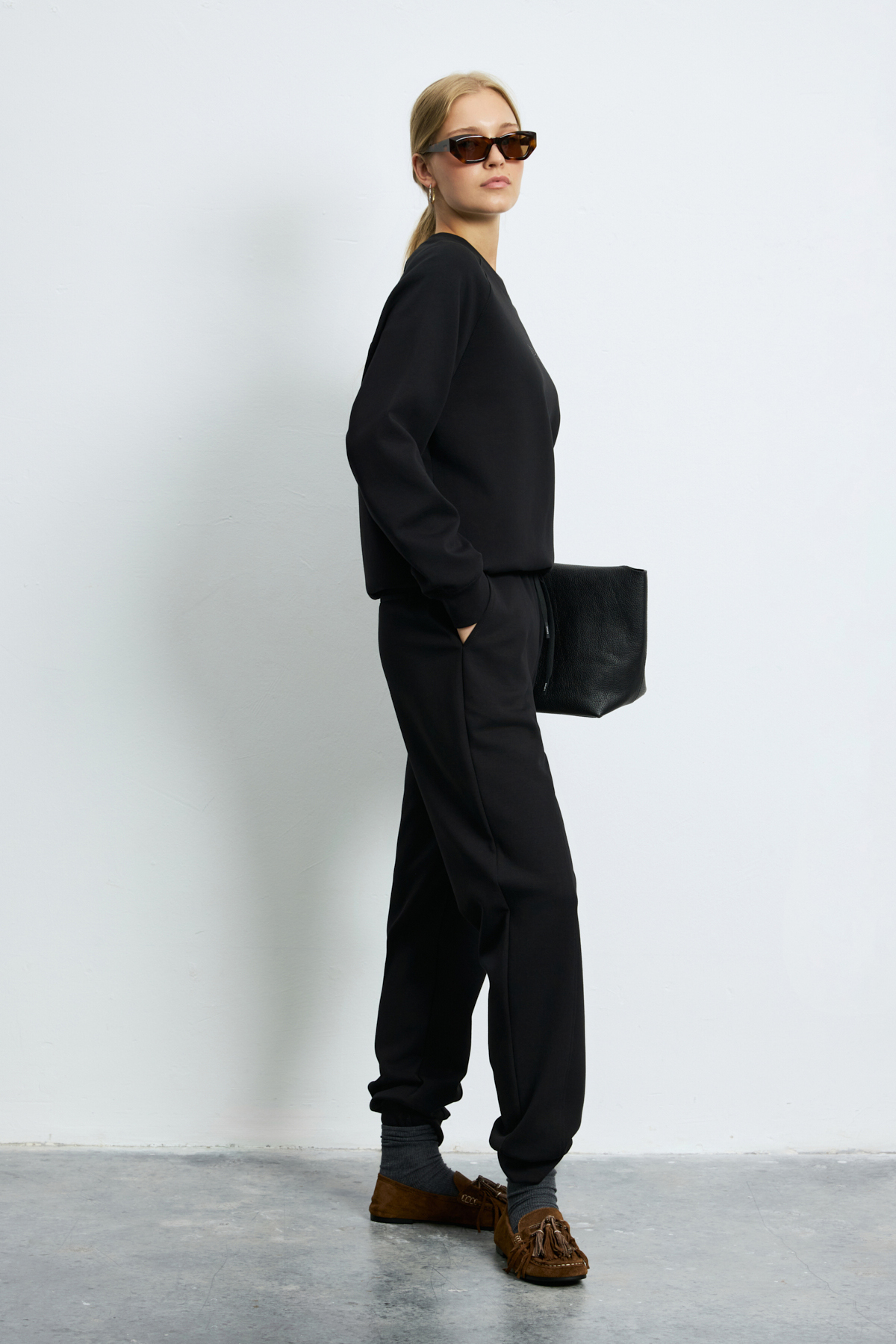 Woman Knitting Sweatsh Black - LUFIAN
