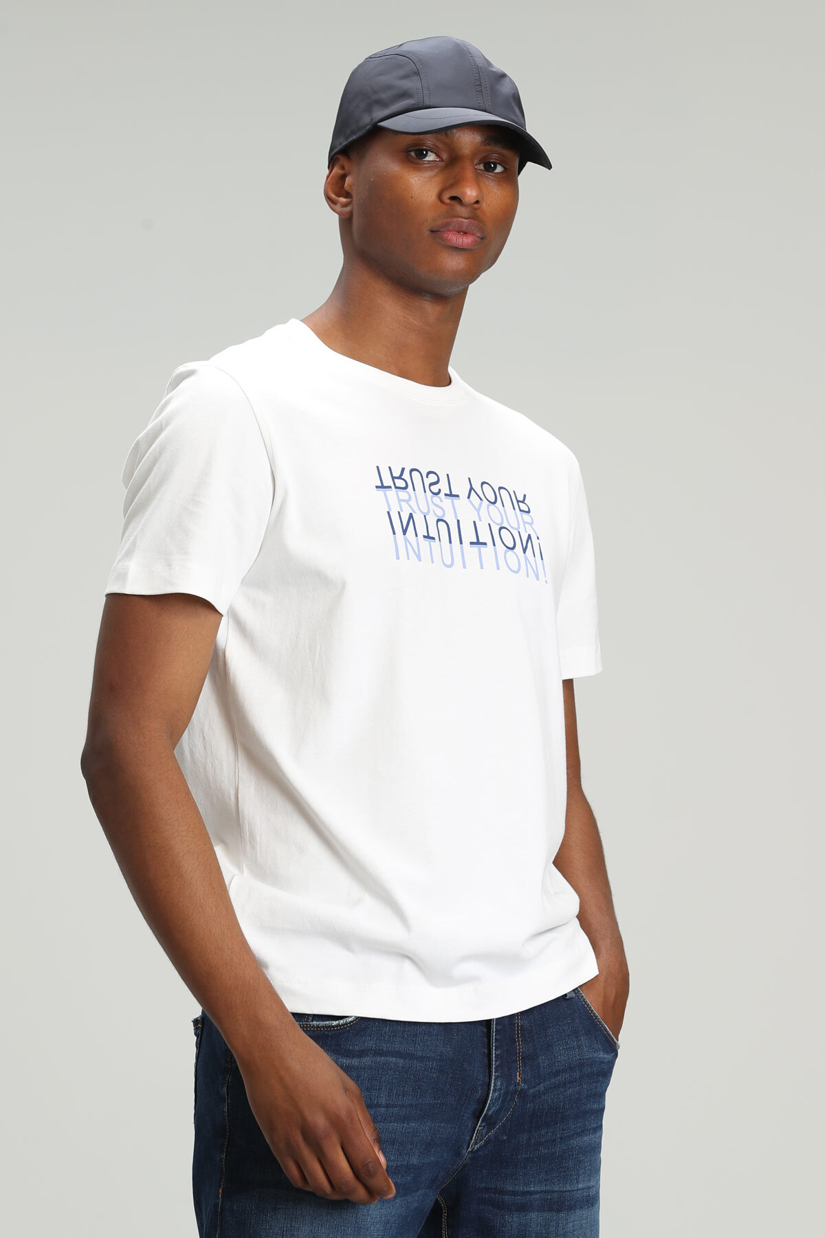 Arezzo Modern Grafik T- Shirt Beyaz
