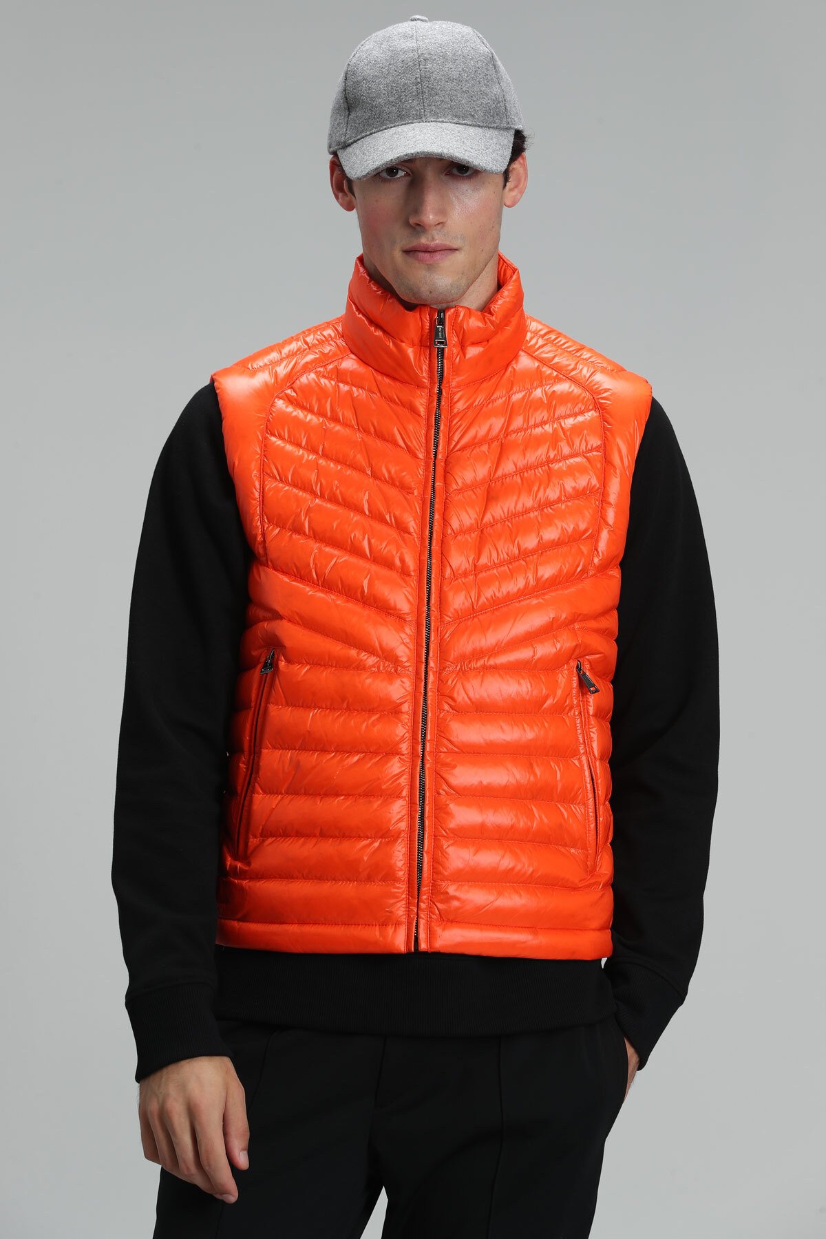 Axel Goose Feather Mens Vest Crımson - Lufian