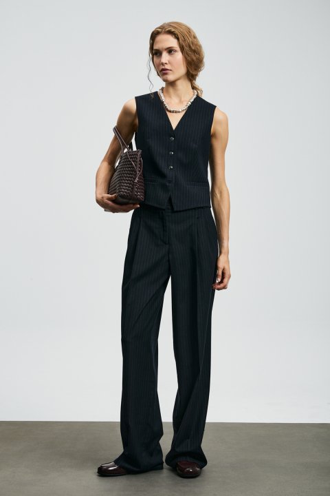 Barbara Women's Vest Navy Blue - Lufian (1)