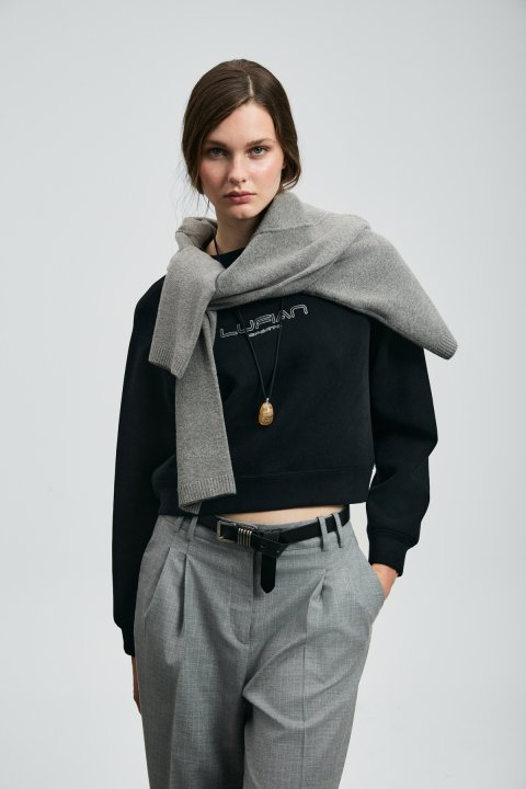 Beggy Women's Knitted Sweatshirt Black - Lufian