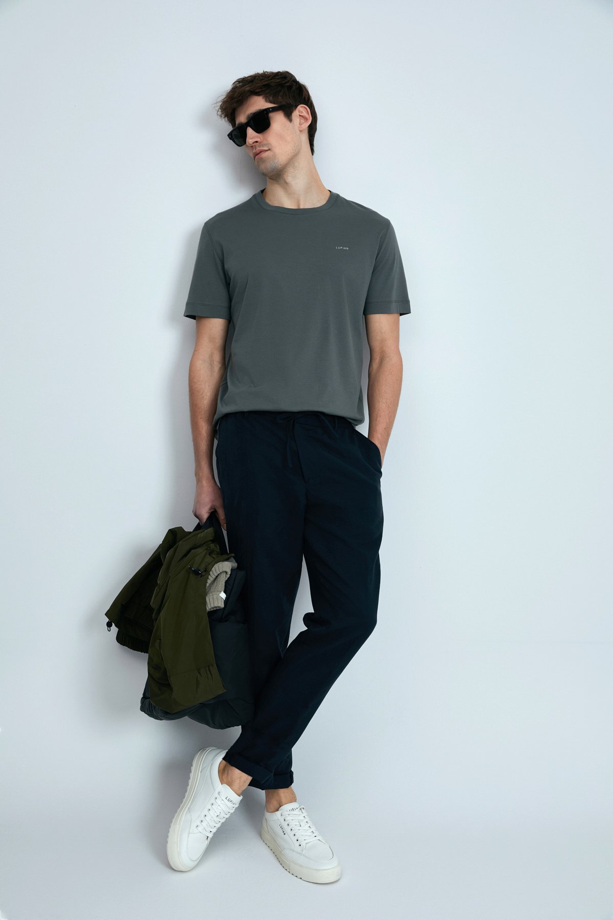 Bran Modern Grafik T- Shirt Koyu Yeşil - Lufian