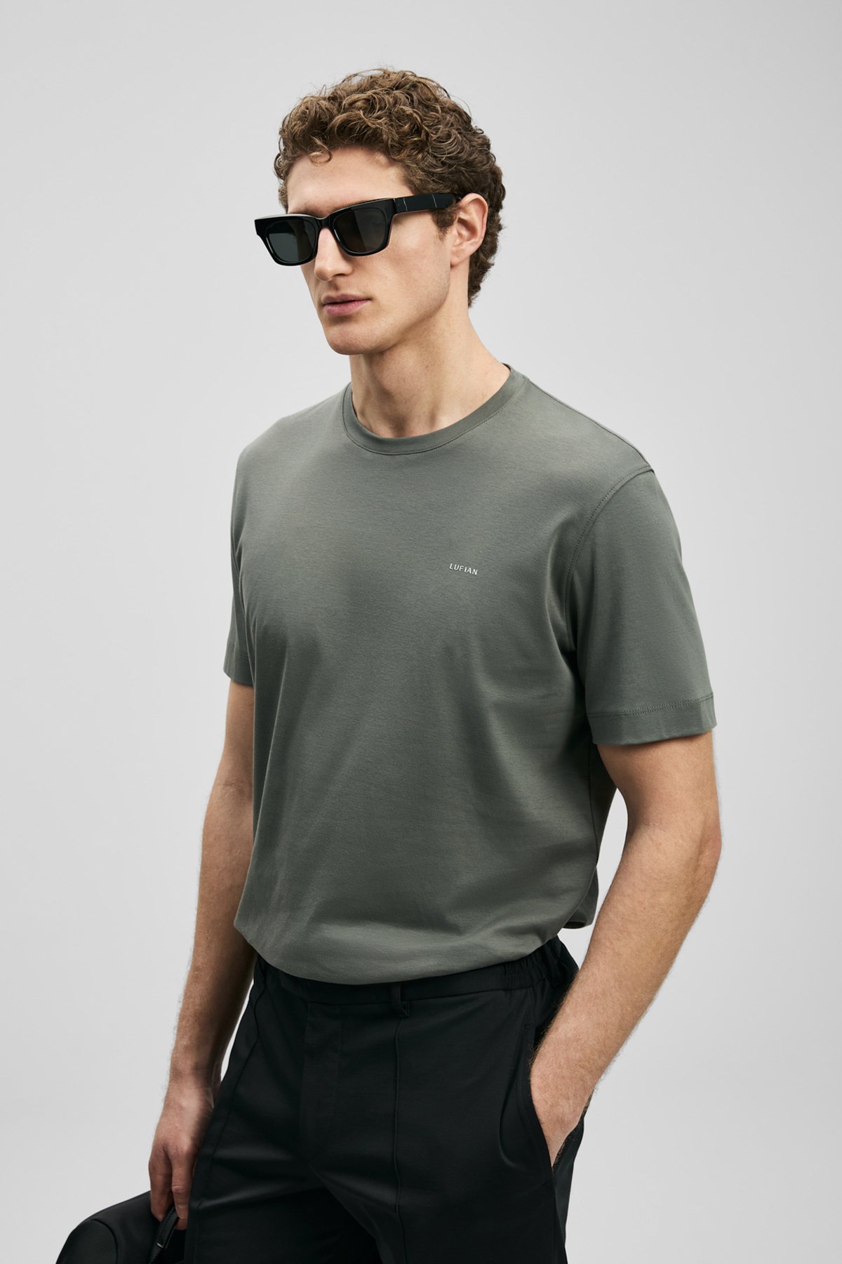 Bran Modern Graphic T-Shirt Dark Green - LUFIAN