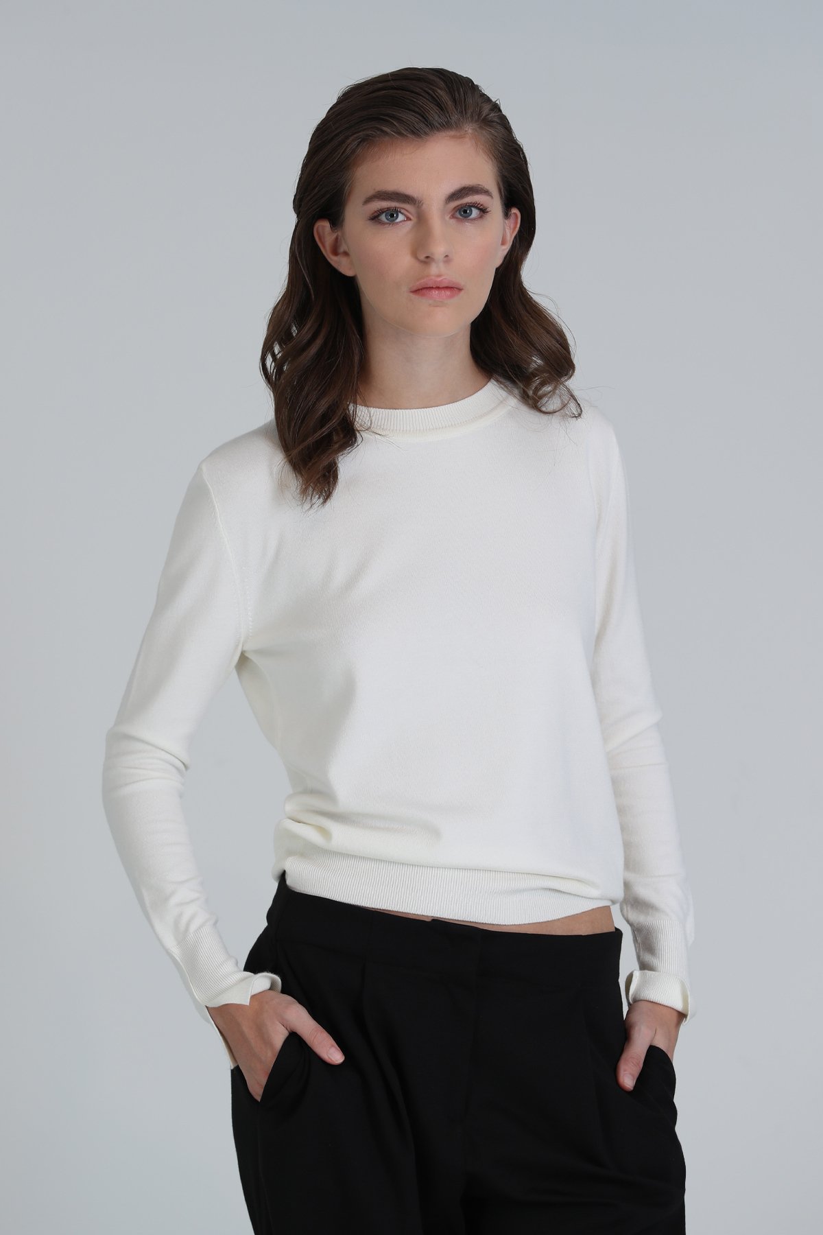 Bronte Women's Sweater Ecru - LUFIAN