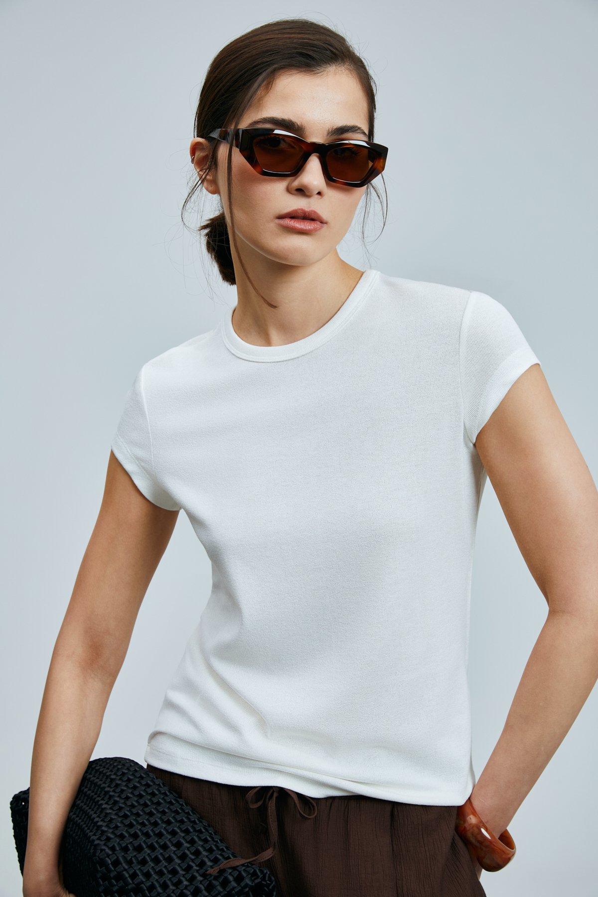 Ann Damen-T-Shirt in Off-White - LUFIAN