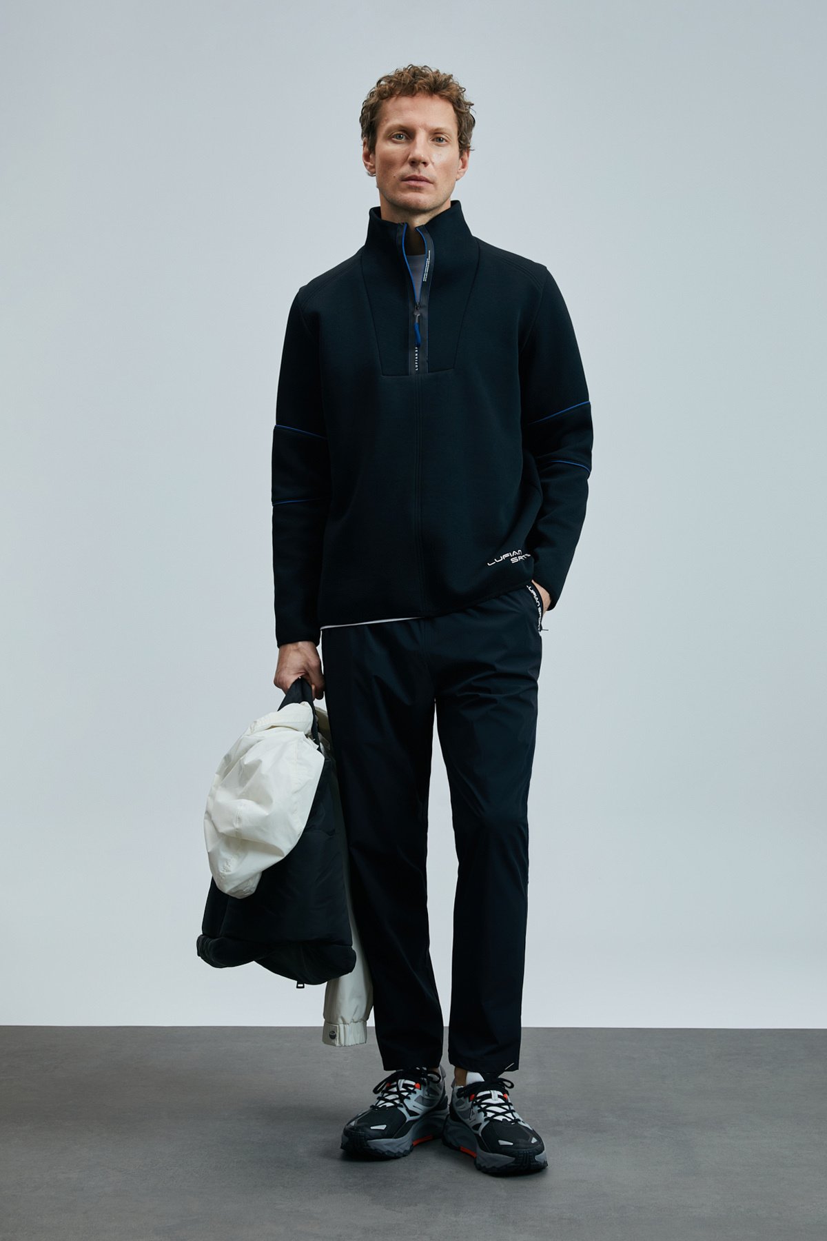 Art Schwarzer Herrenpullover - LUFIAN