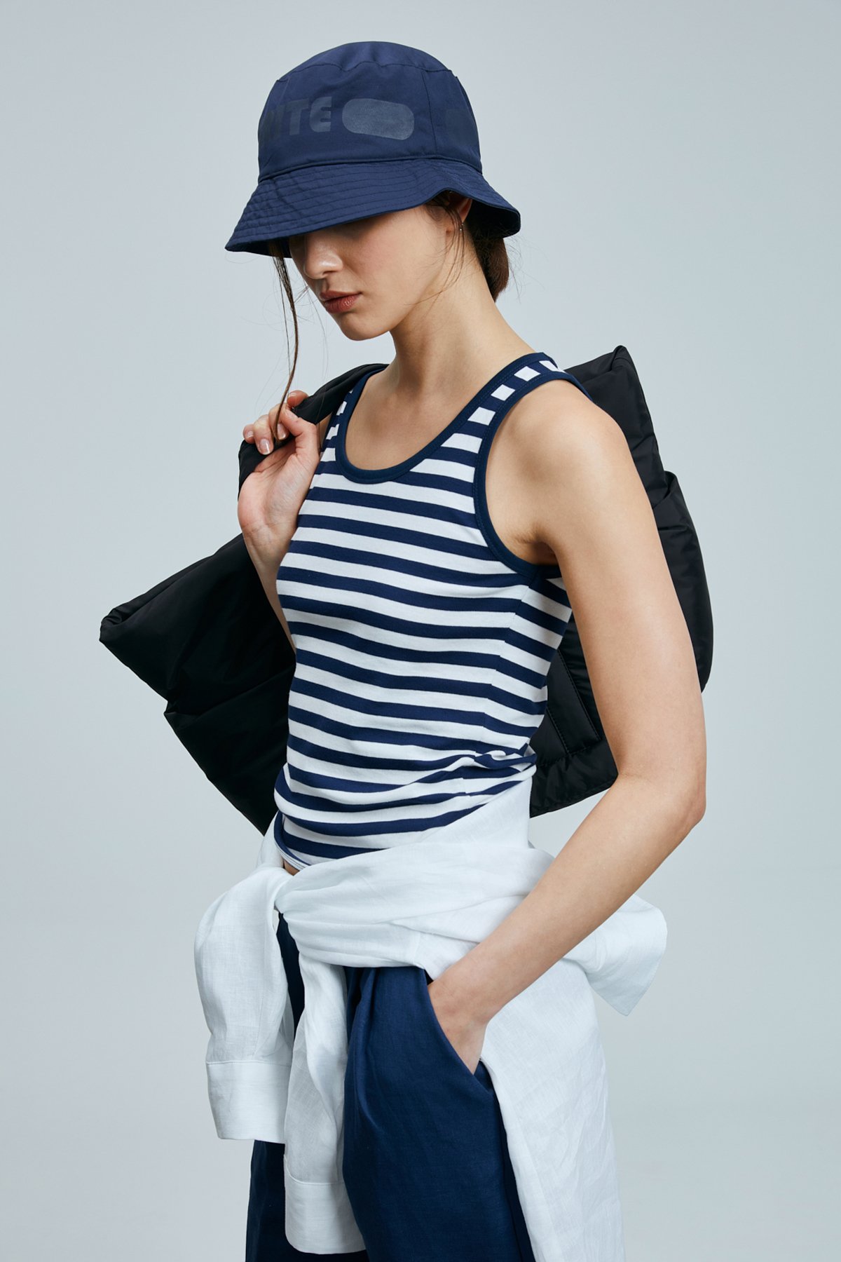 Lelan Damen-T-Shirt in Marineblau - LUFIAN