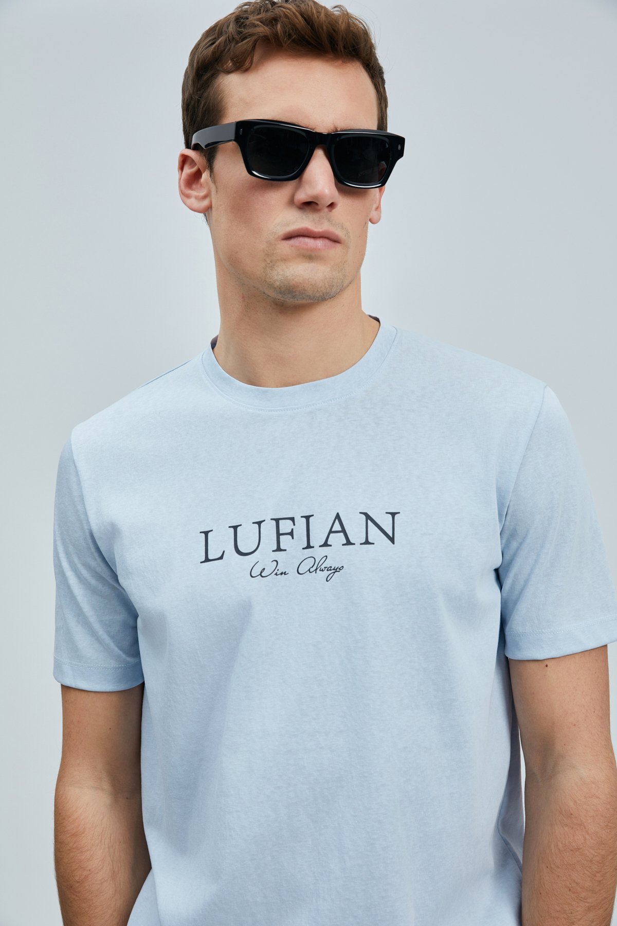Love Modernes Grafik-T-Shirt Blau - LUFIAN