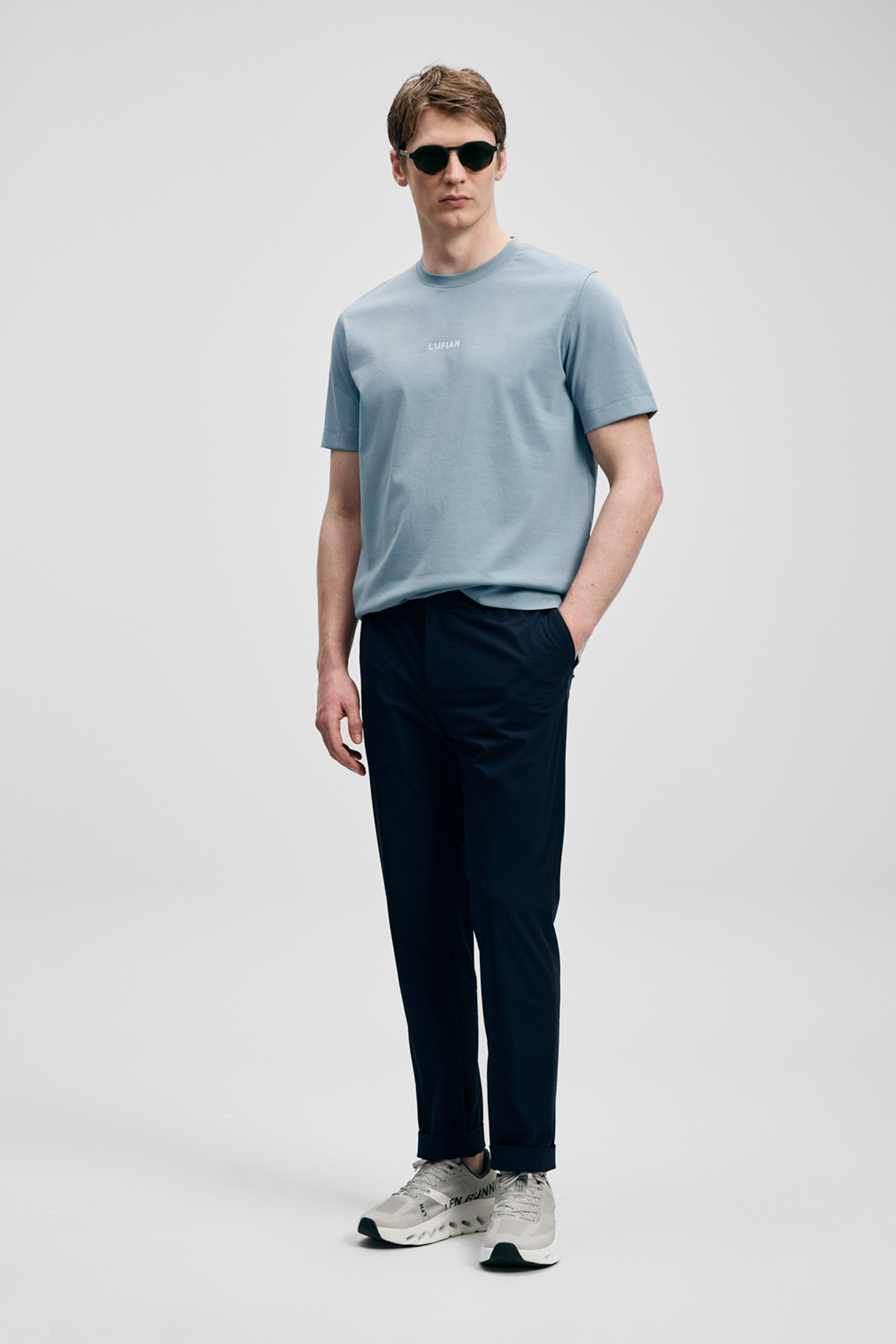 Marcus Modernes Grafik-T-Shirt Blau - LUFIAN