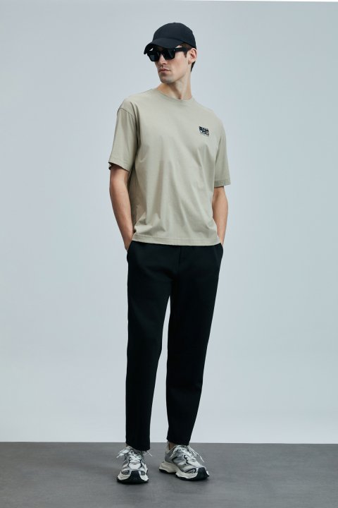 Mask Modern Graphic T-Shirt Beige - LUFIAN