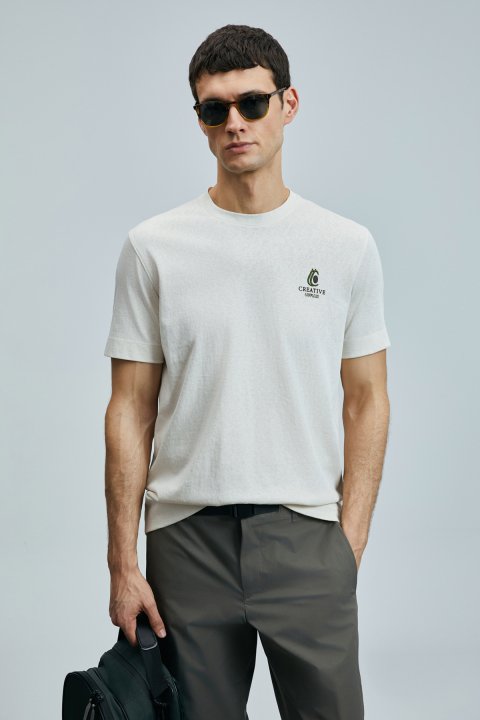 Olıvıa Modern Graphic T-Shirt Ecru - LUFIAN