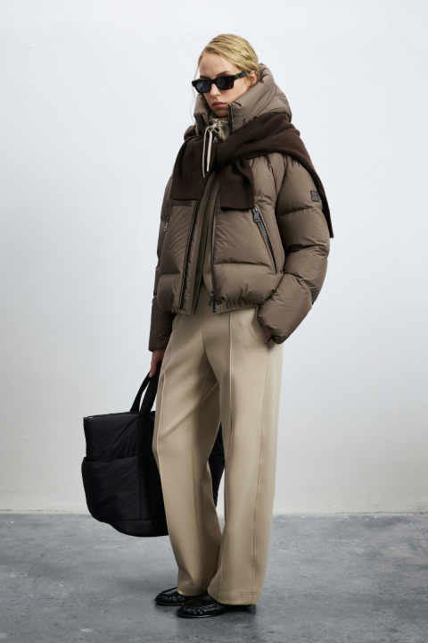 Platon Damen-Daunensteppjacke mit Kapuze Sand - LUFIAN