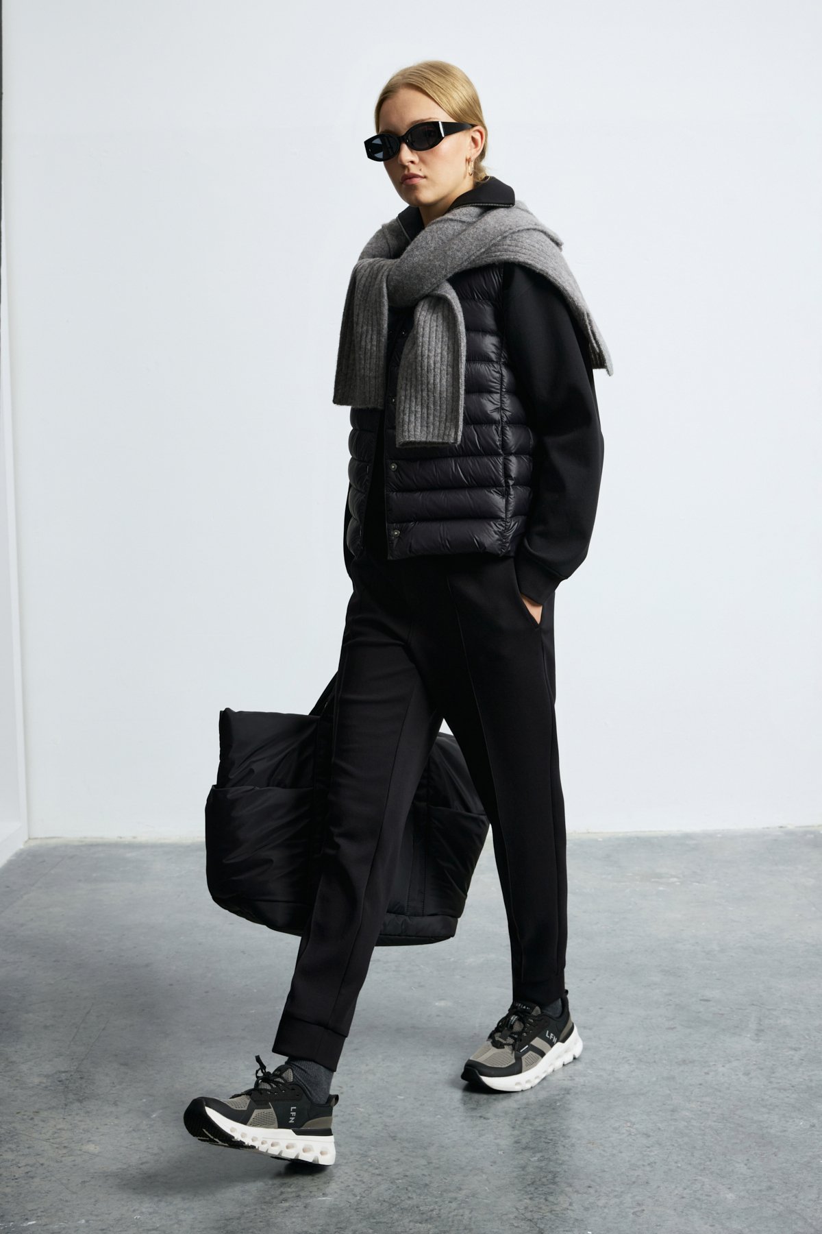 Woman Knitting Sweatsh Black - LUFIAN