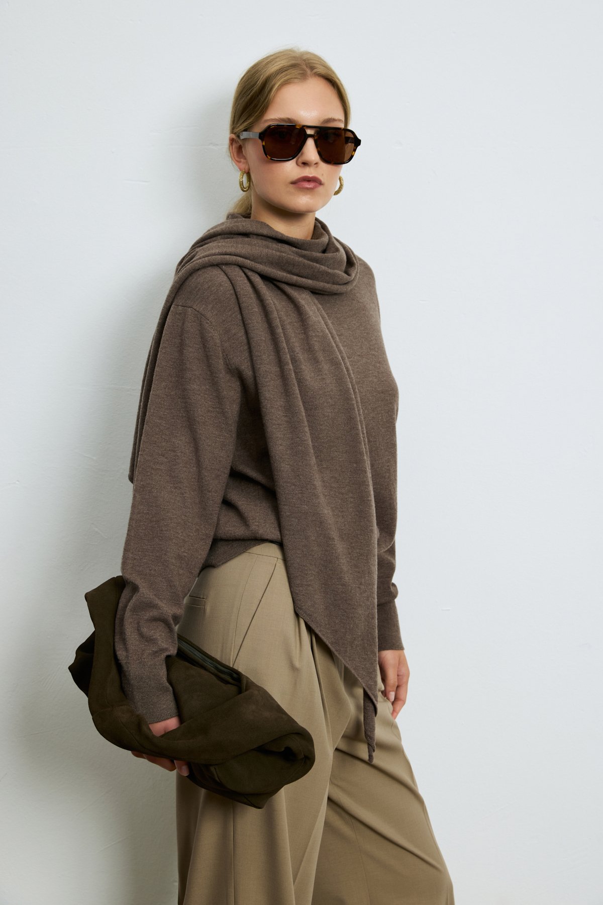 35% Acrylıc 27% Polyester 21%ptt 9% Nylon 6% Camel 2% Spandex Lıght Brown - LUFIAN