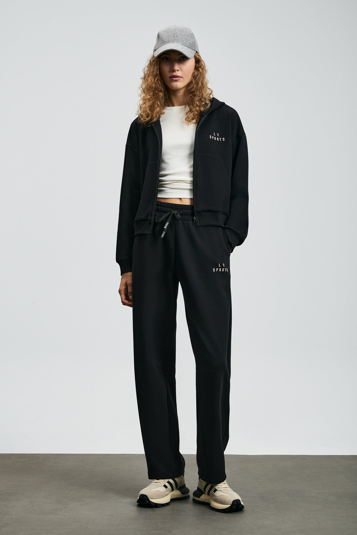 Ada Knitted Women's Sweatpants Black - LUFIAN