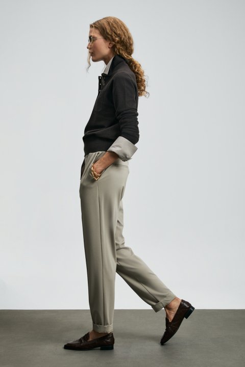 Adel Elastic waist, ribbed knitted trousers beige - LUFIAN
