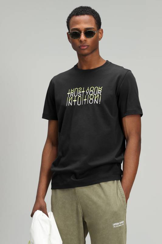 Arezzo Modern Graphic T- Shirt Black - 1