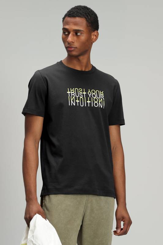 Arezzo Modern Graphic T- Shirt Black - 2