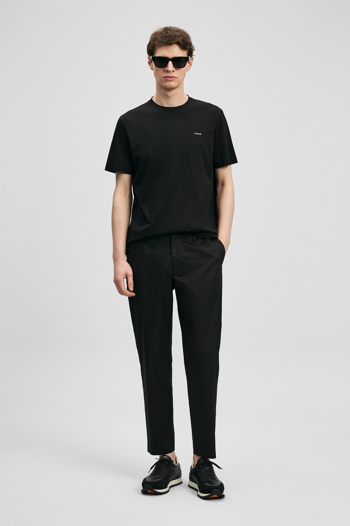 Bran Modern Graphic T-Shirt Black - LUFIAN