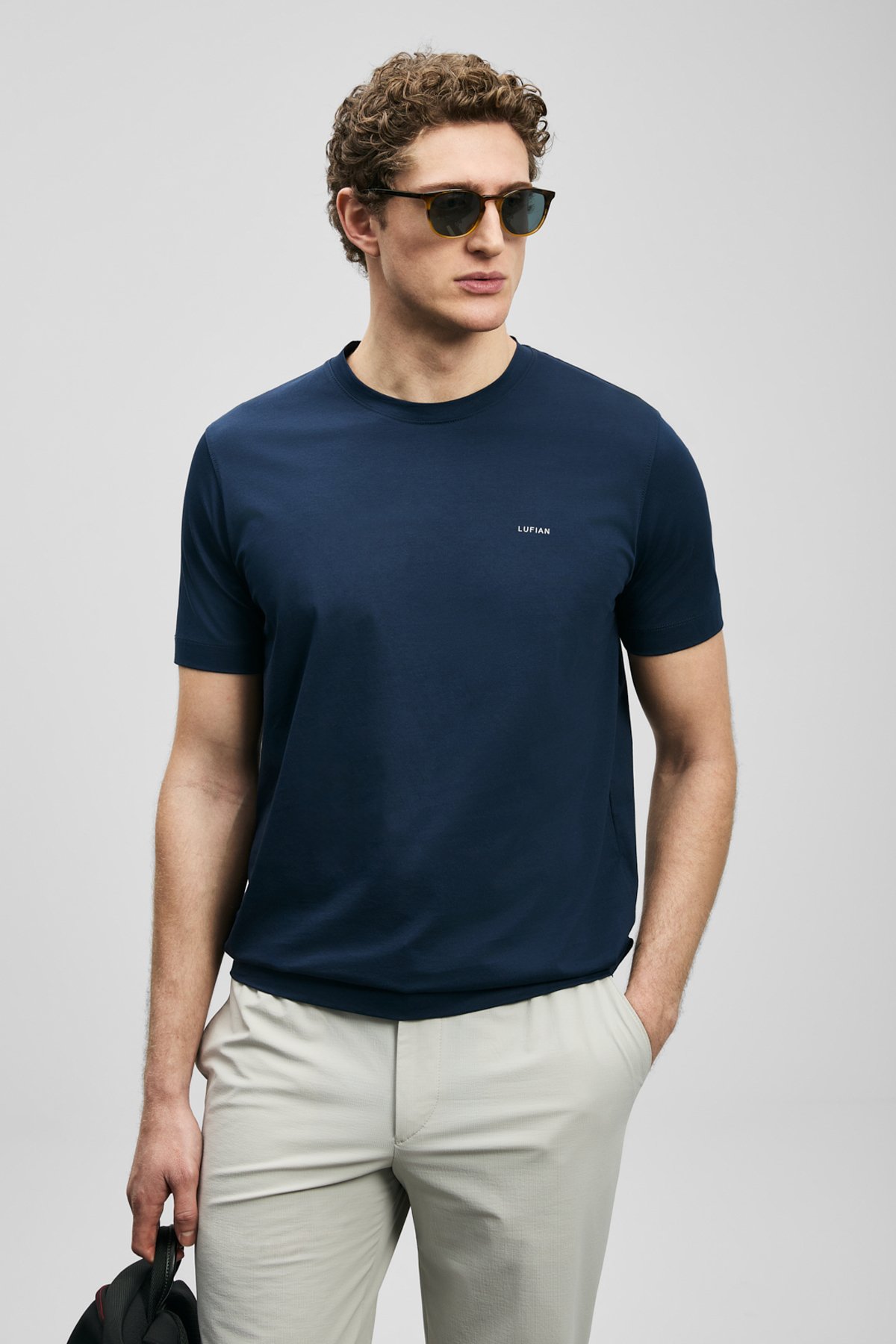 Bran Modern Graphic T-Shirt Navy Blue - LUFIAN
