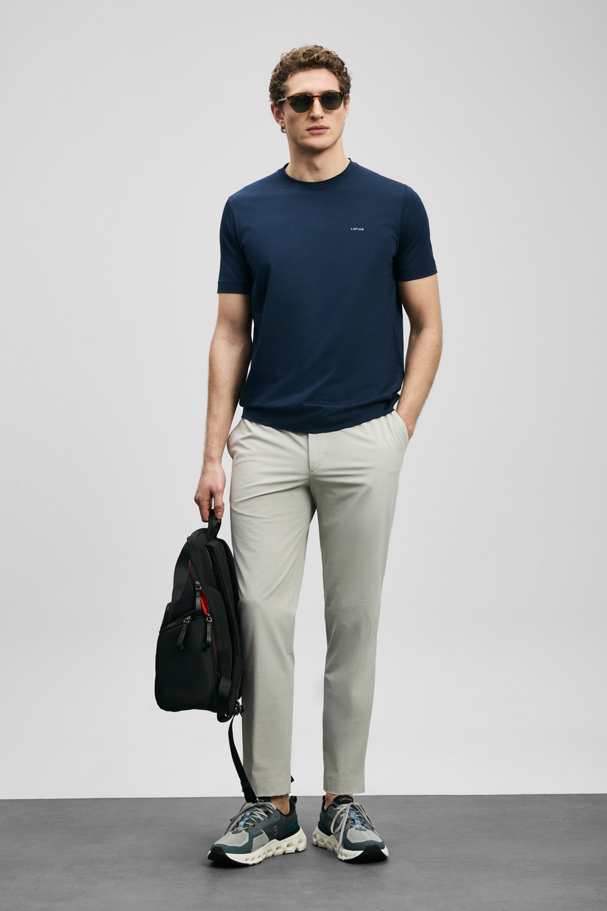 Bran Modern Graphic T-Shirt Navy Blue - LUFIAN