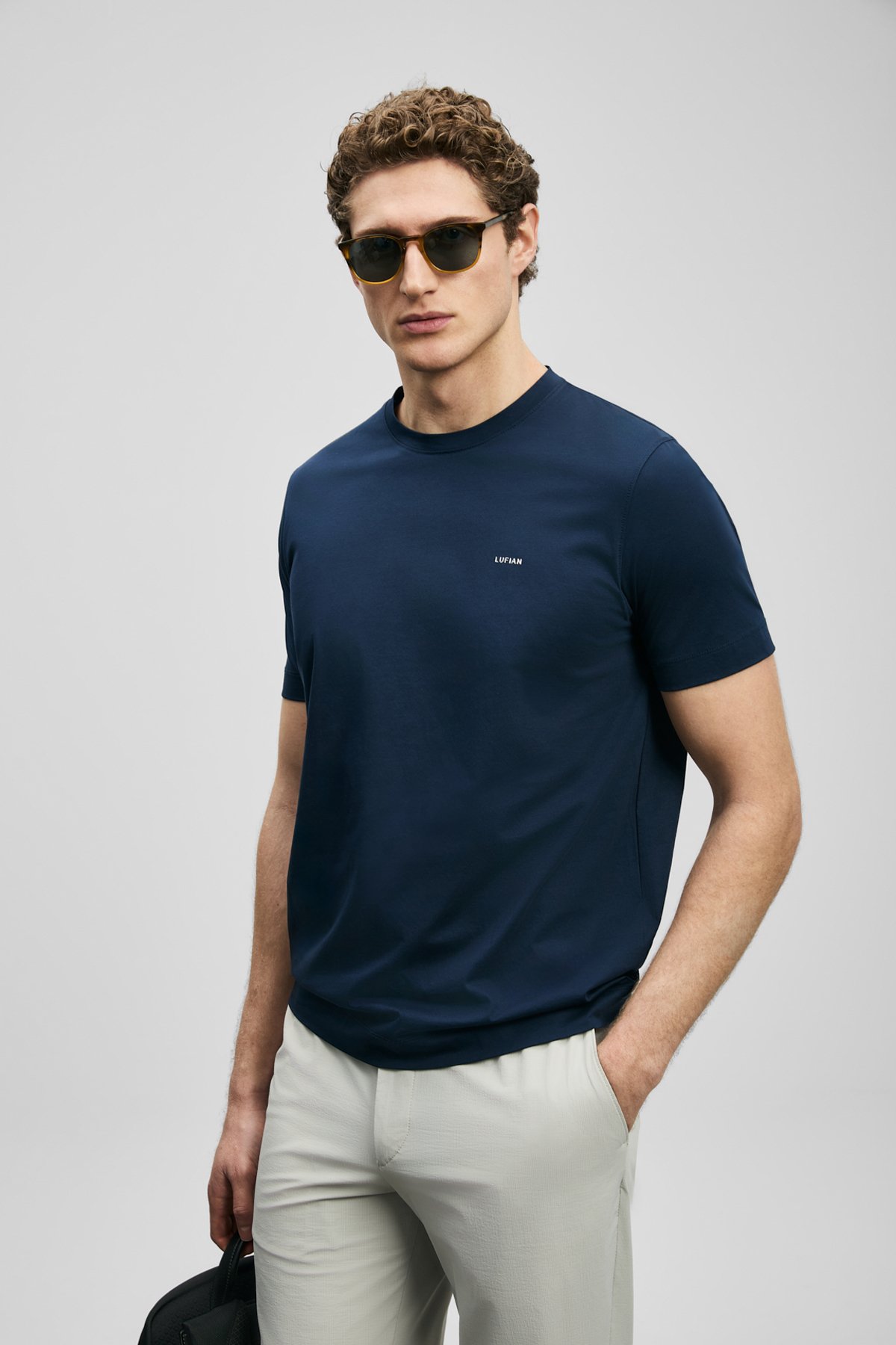 Bran Modern Graphic T-Shirt Navy Blue - LUFIAN
