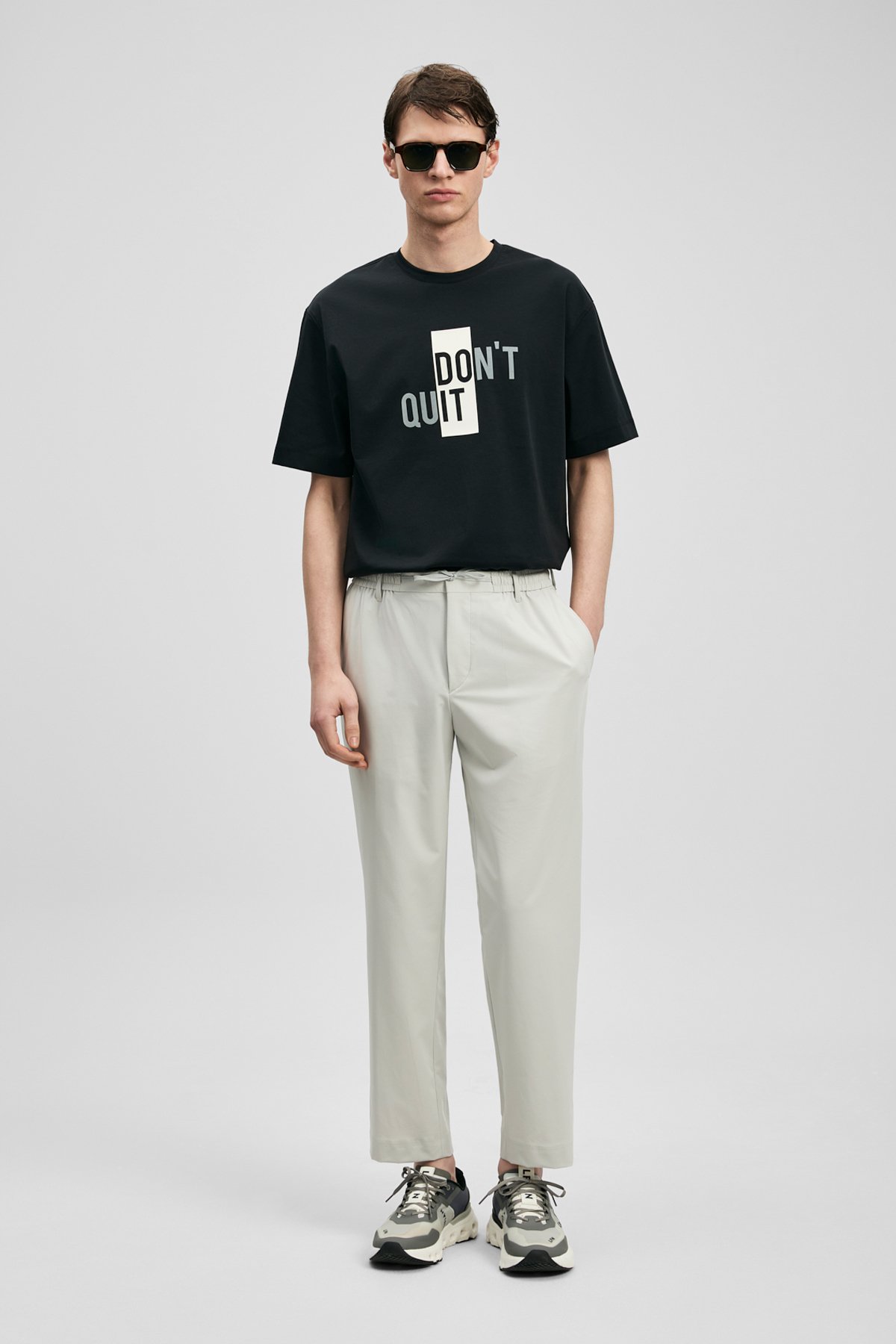 Carl Modern Graphic T-Shirt Black - LUFIAN
