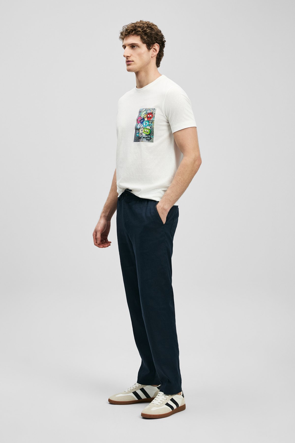 Charlıe Modern Graphic T-Shirt Off White - LUFIAN