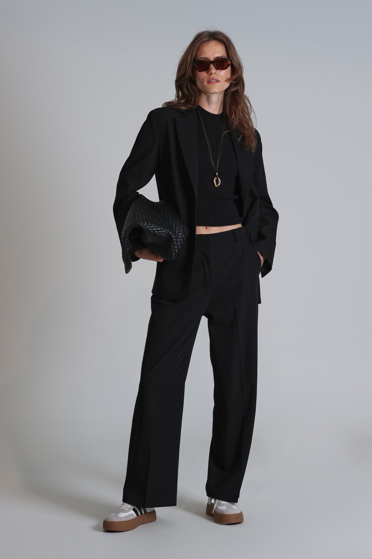 Dına Women's Sweater Black - LUFIAN
