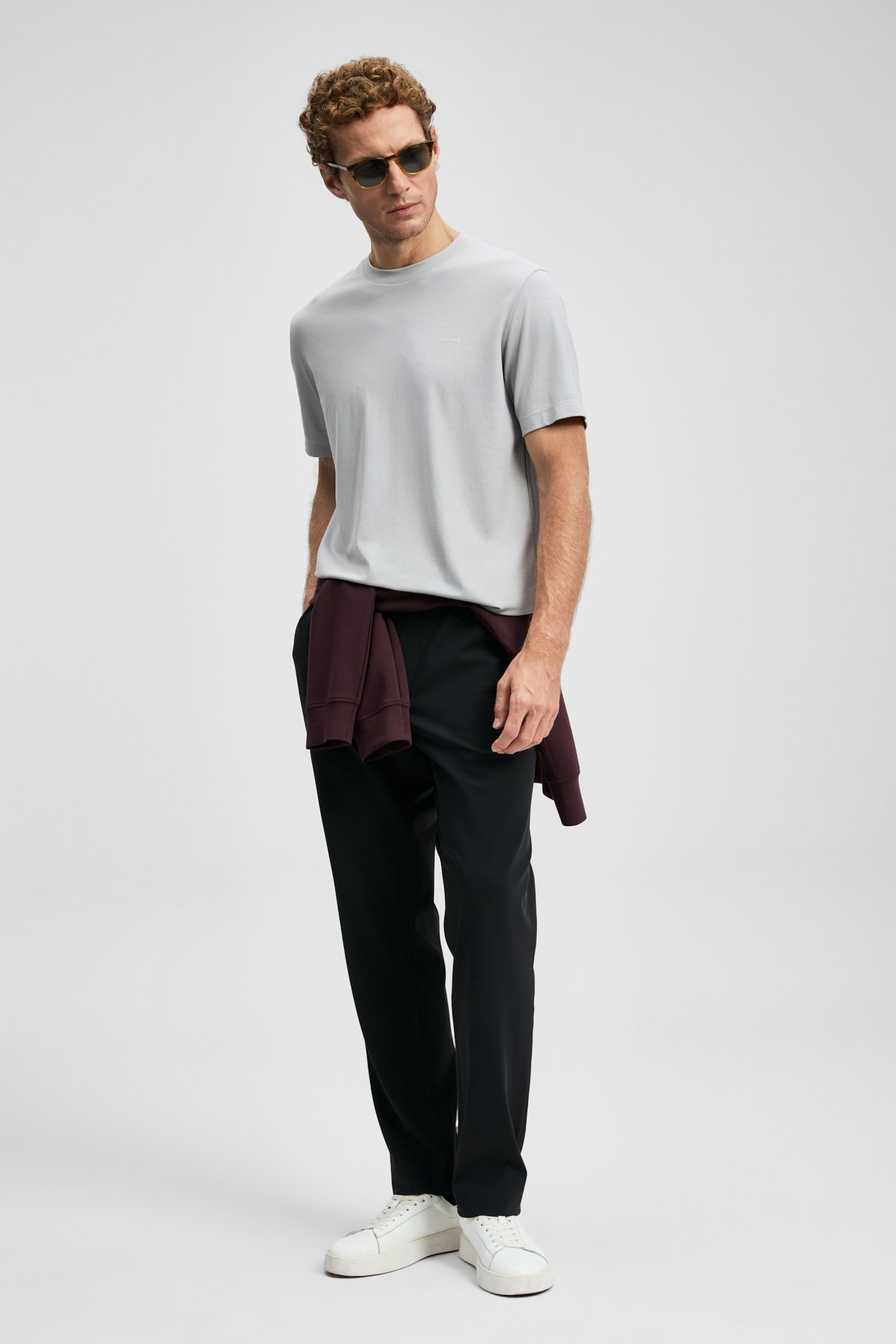 Fınto Modern Graphic T-Shirt Stone - LUFIAN