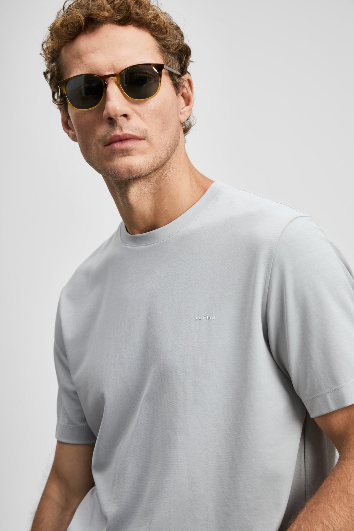 Fınto Modern Graphic T-Shirt Stone - LUFIAN