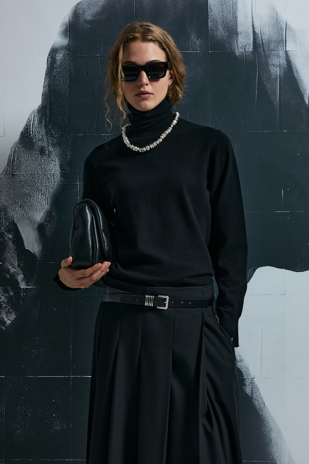Harper Women's Sweater Black - LUFIAN