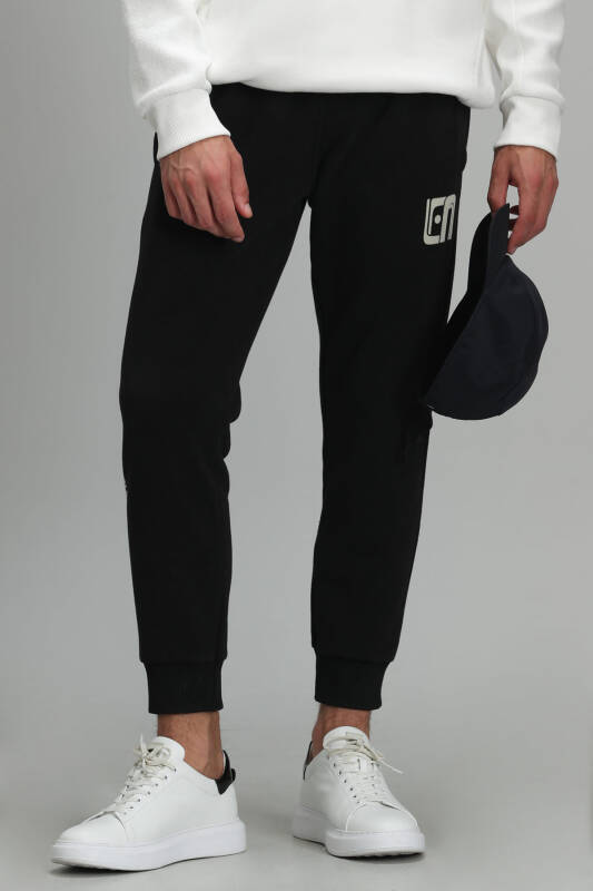 Jeremy Male Tracksuit Six Black - 2