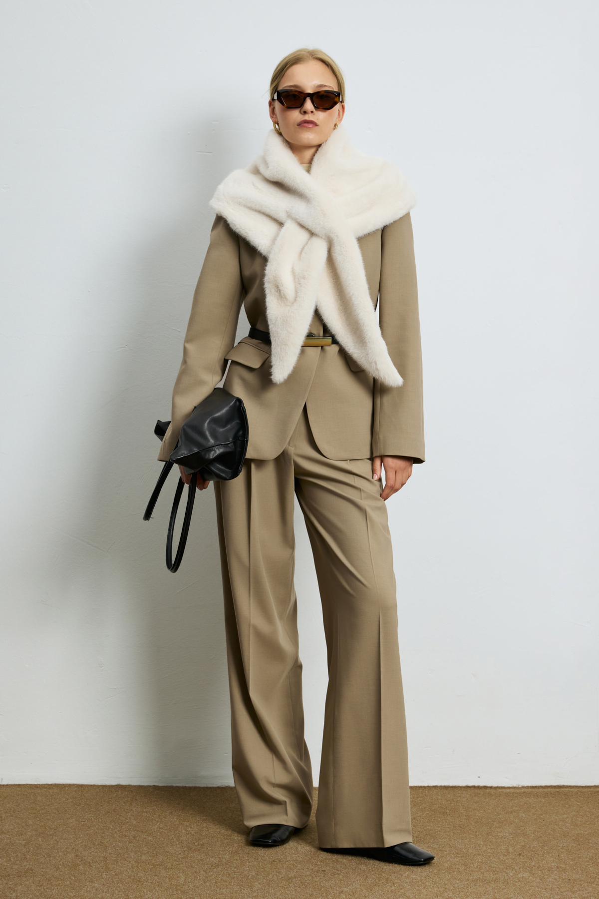 Kate Women's Pants Beige - LUFIAN