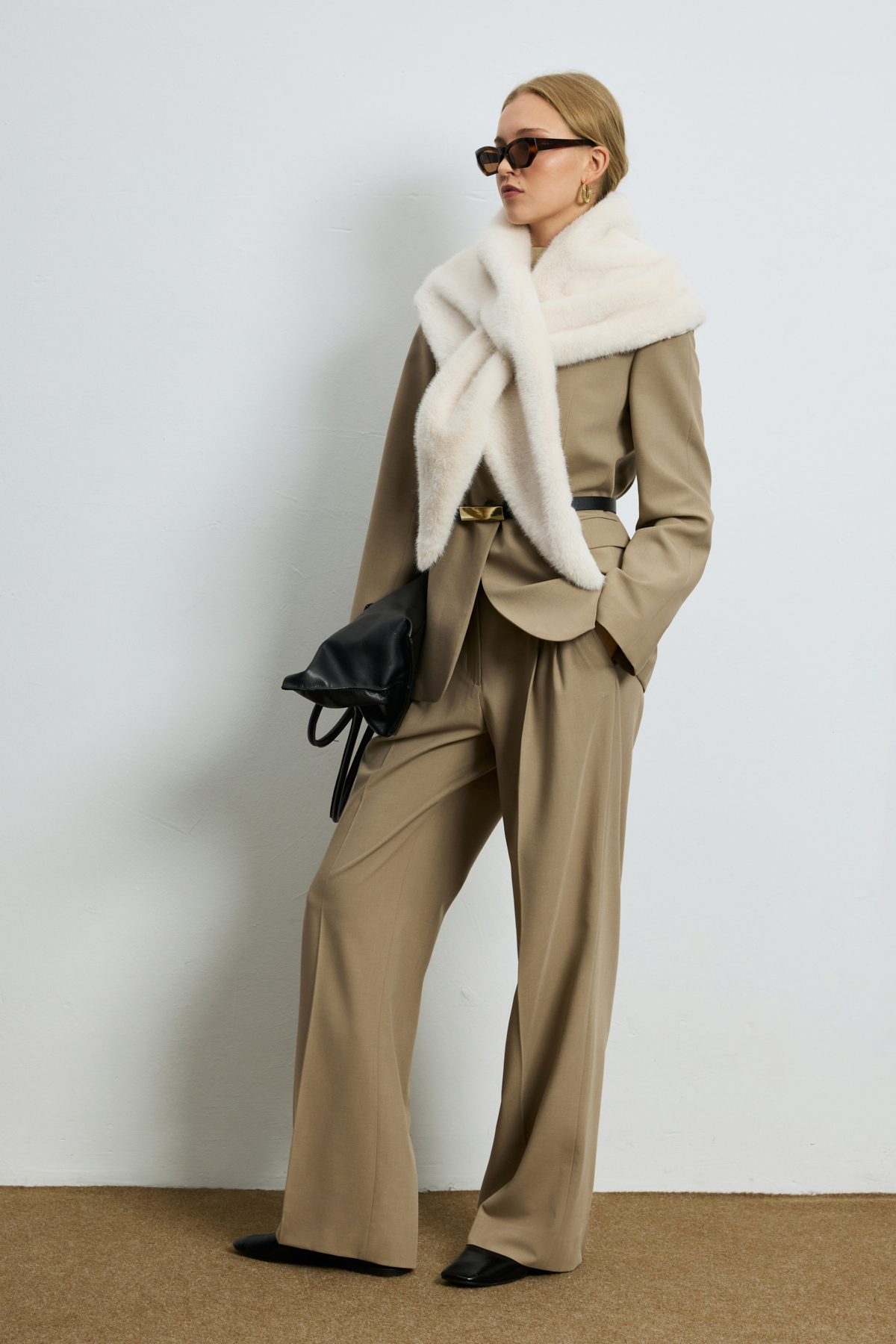 Kate Women's Pants Beige - LUFIAN