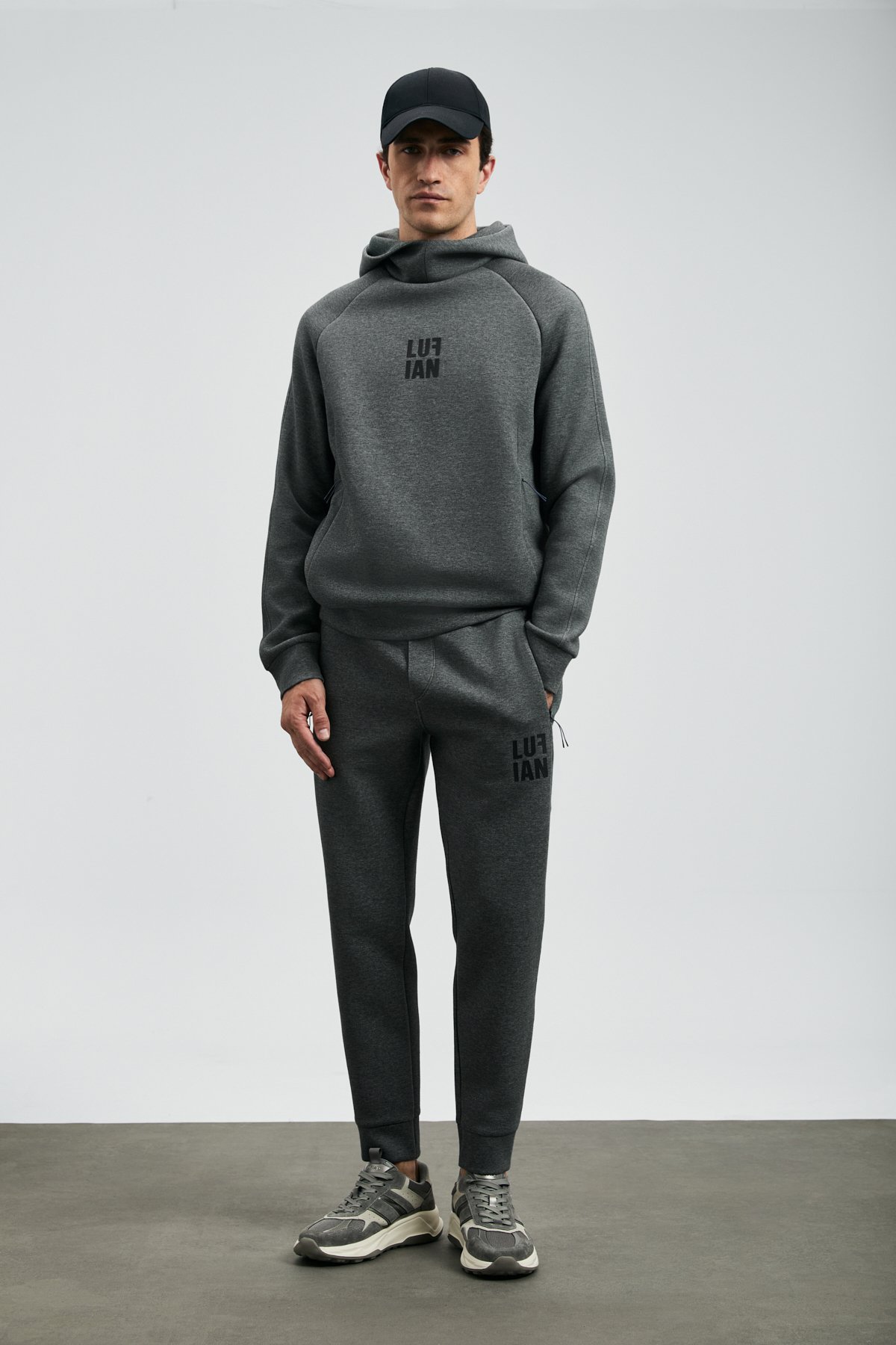 Mata Men's Sweatpants Anthracite - LUFIAN