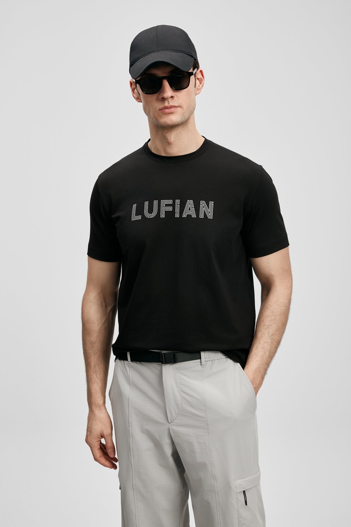 Oscar Modern Graphic T-Shirt Black - LUFIAN
