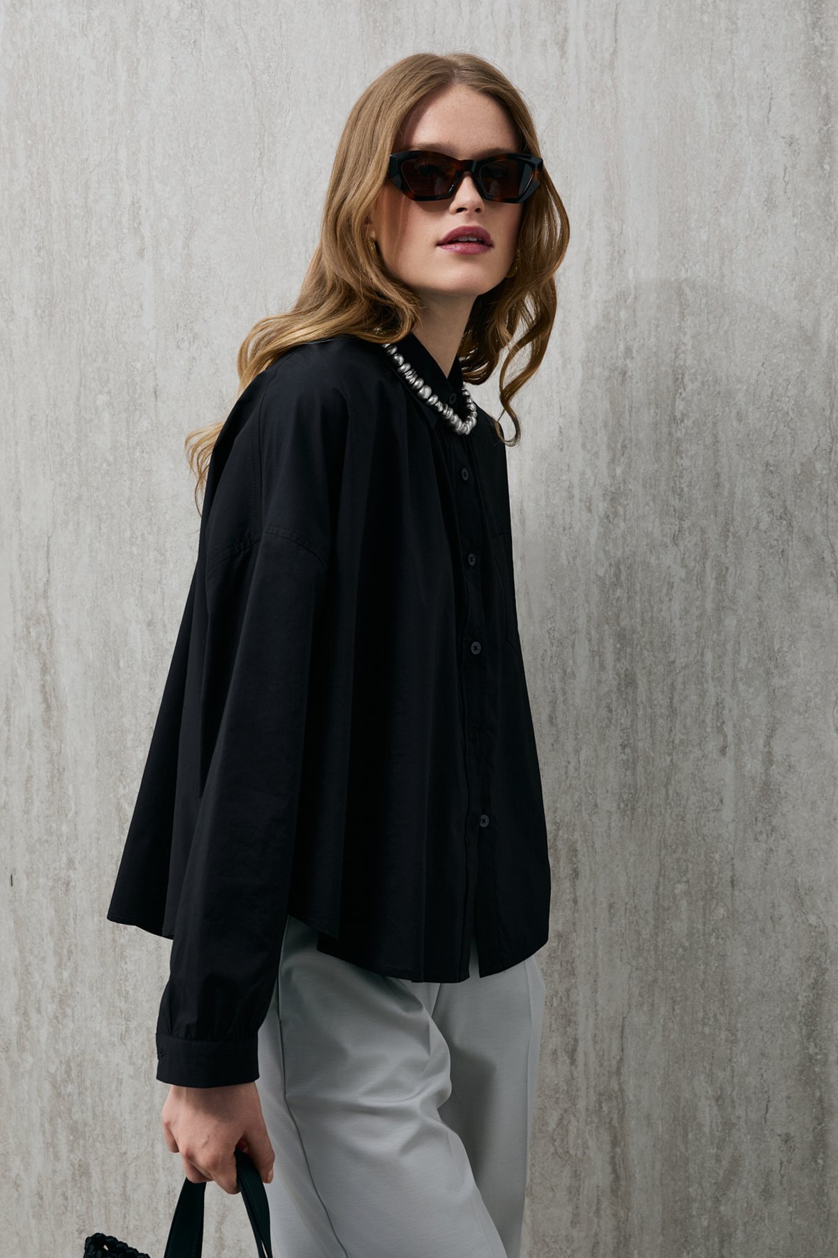 Pamela Women's Shirt Black - LUFIAN
