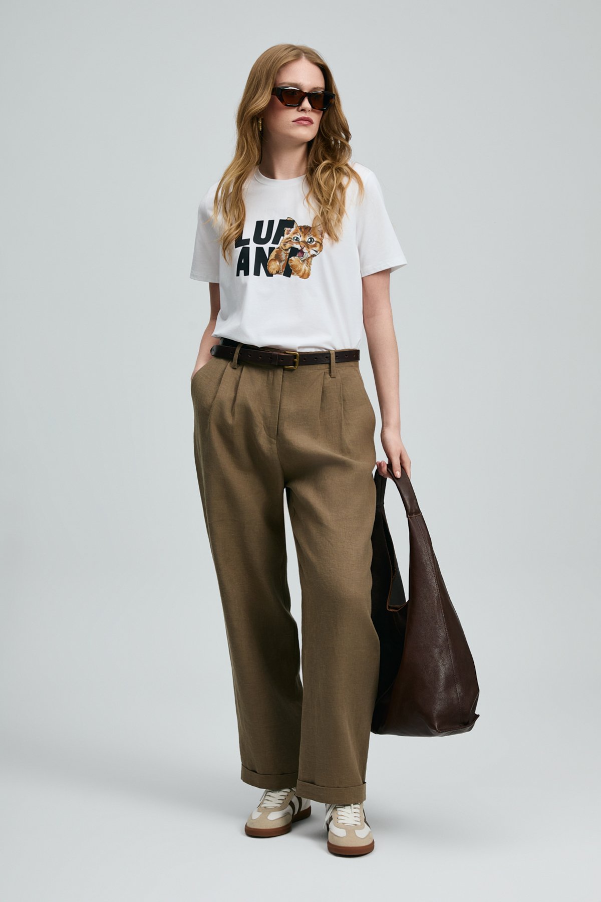 Petıt Women's T-Shirt Off White - LUFIAN