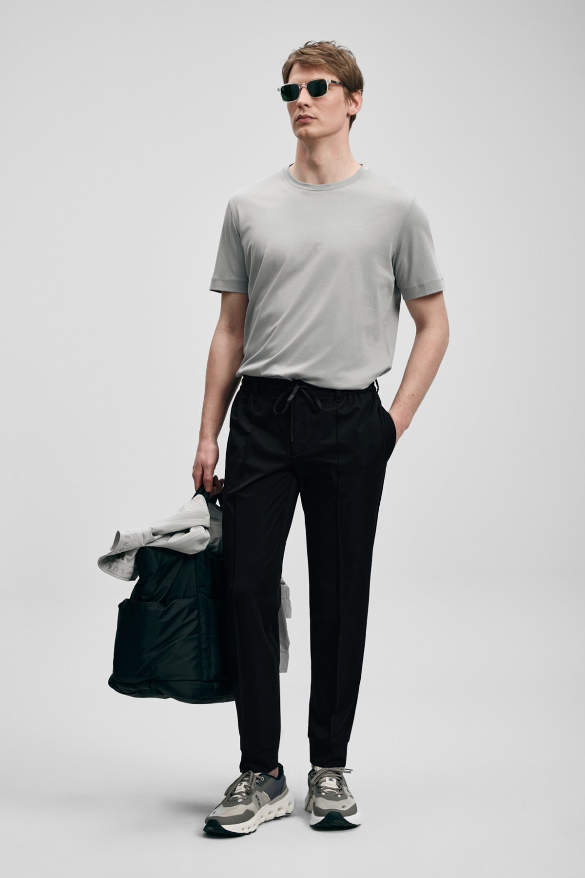 Pito Jogger Pants Slim Fit Black - LUFIAN