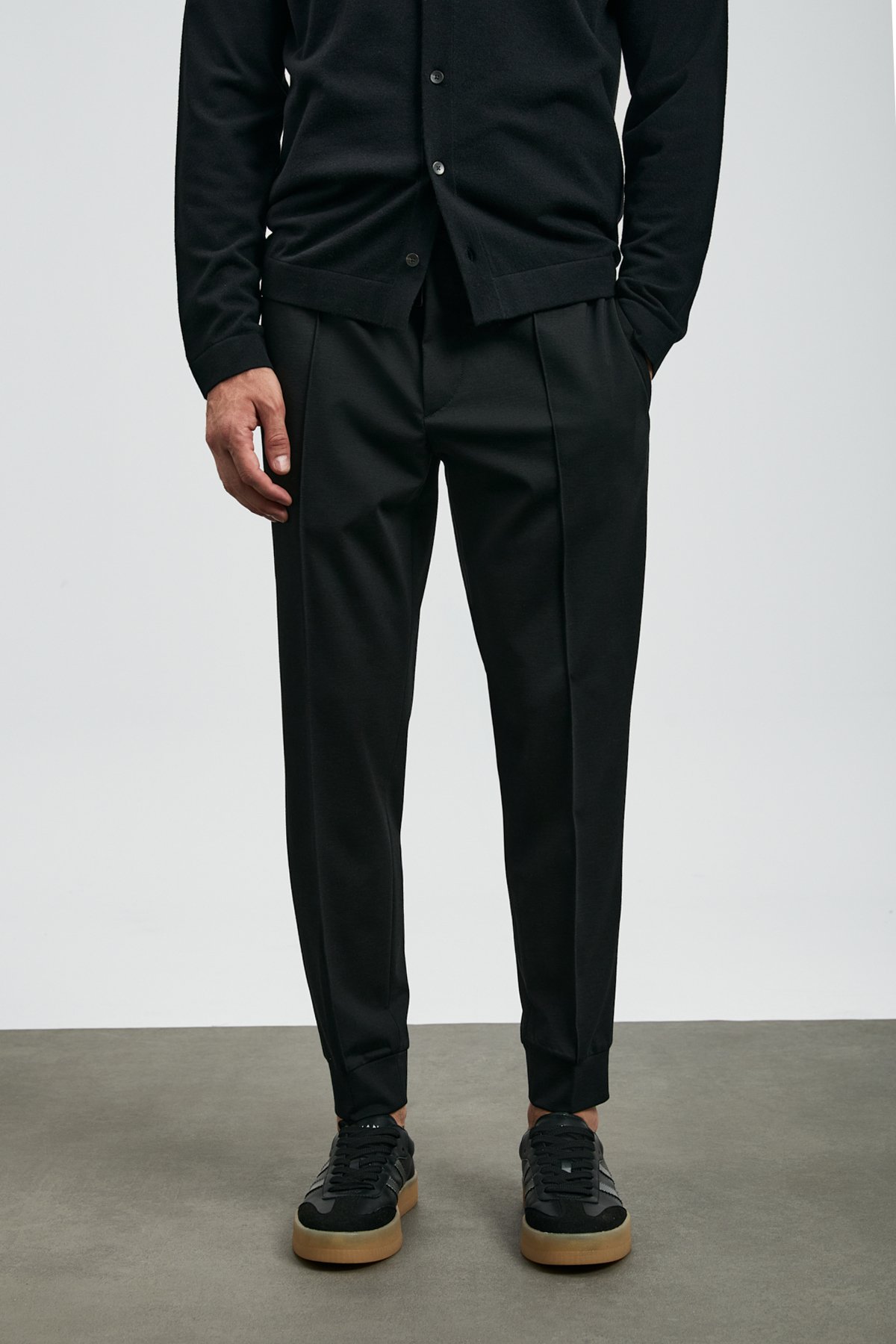 Pıto Jogger Pants Slim Fit Black - LUFIAN (1)