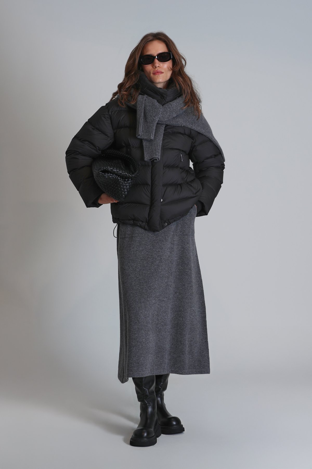 Rose Goose Down Women's Coat Black - LUFIAN (1)