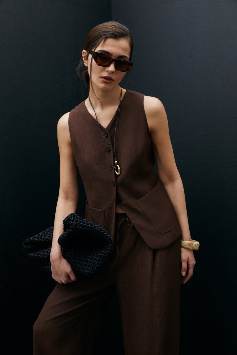 Ruma Women's Vest Brown - LUFIAN