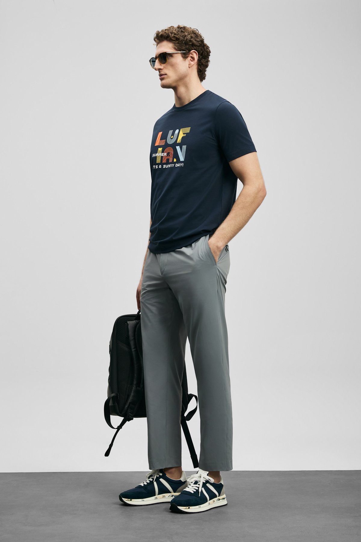 Sunny Modern Graphic T-Shirt Navy Blue - LUFIAN
