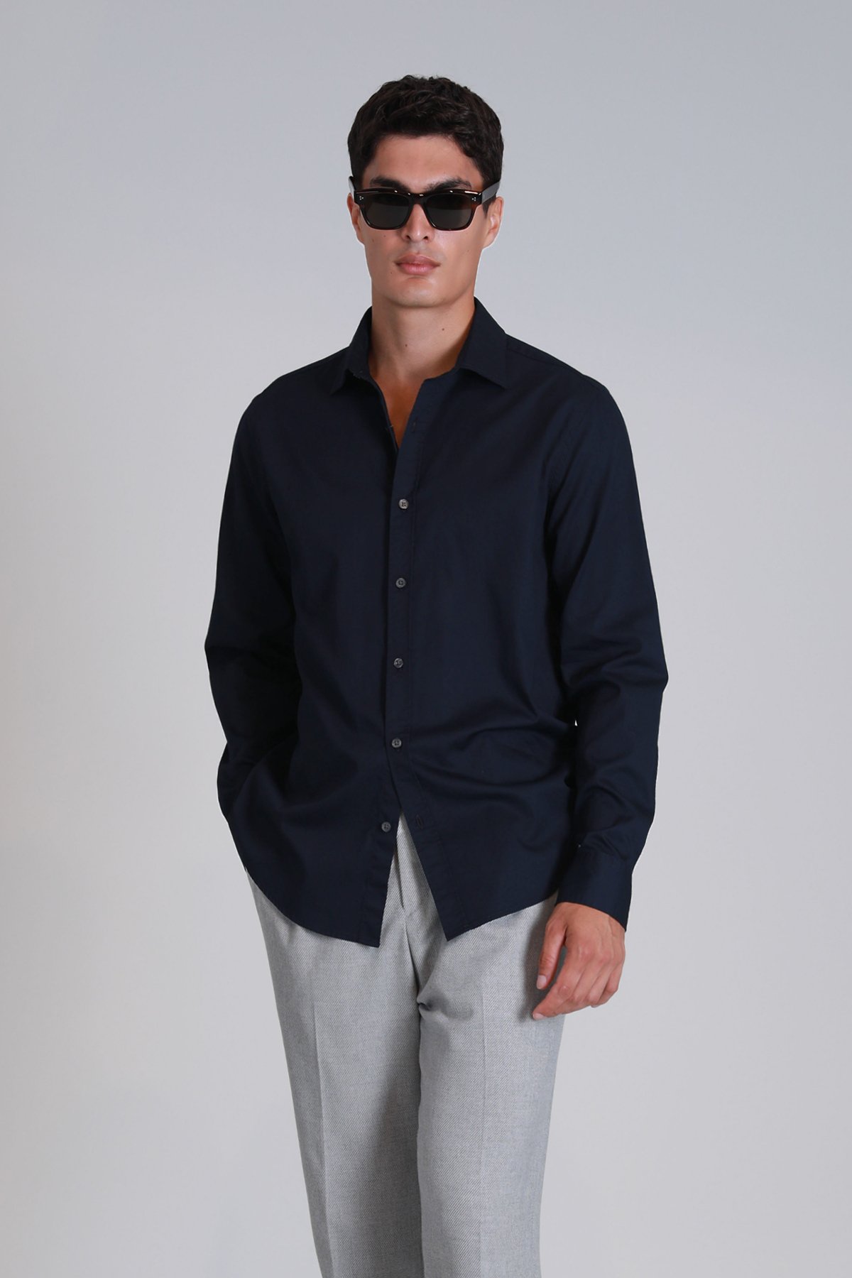 Ferla Erkek Basic Gömlek Slim Fit Lacivert - Lufian