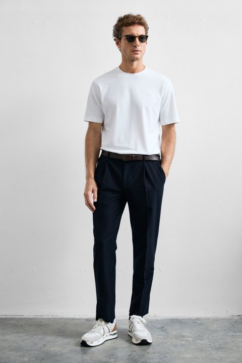 Fınto Modern Graphic T-Shirt White - Lufian (1)