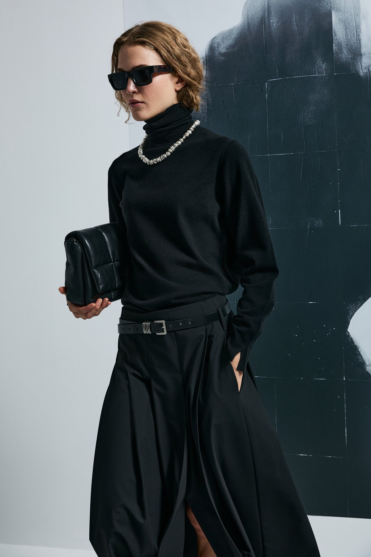 35% Acrylıc 27% Polyester 21%ptt 9% Nylon 6% Camel 2% Spandex Black - Lufian