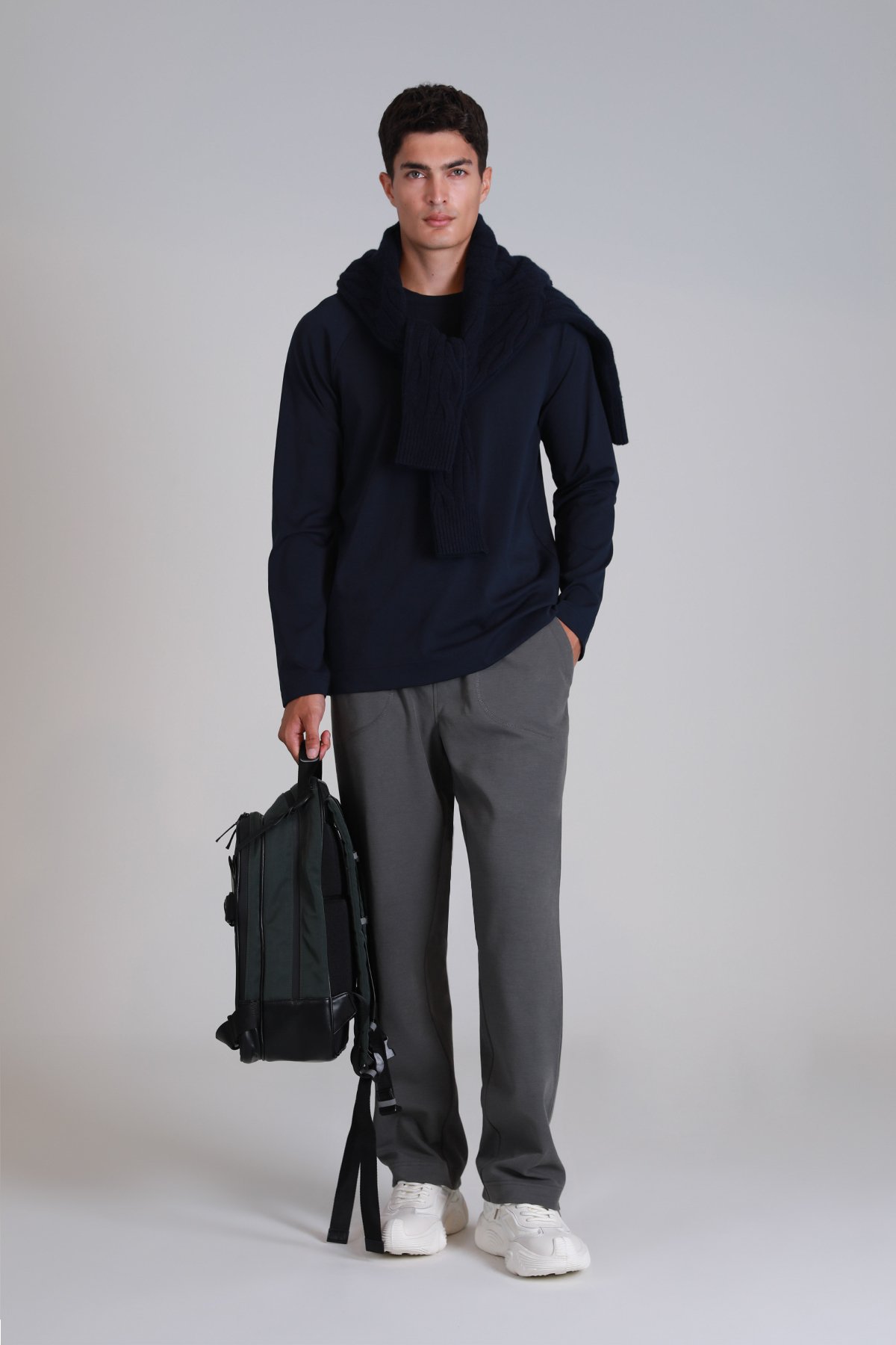 Holly Erkek Uzun Kol Tişört Lacivert - Lufian (1)